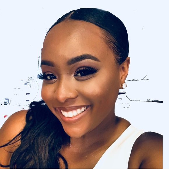 Meet your Posher, Ashley - Picture 1 of 1